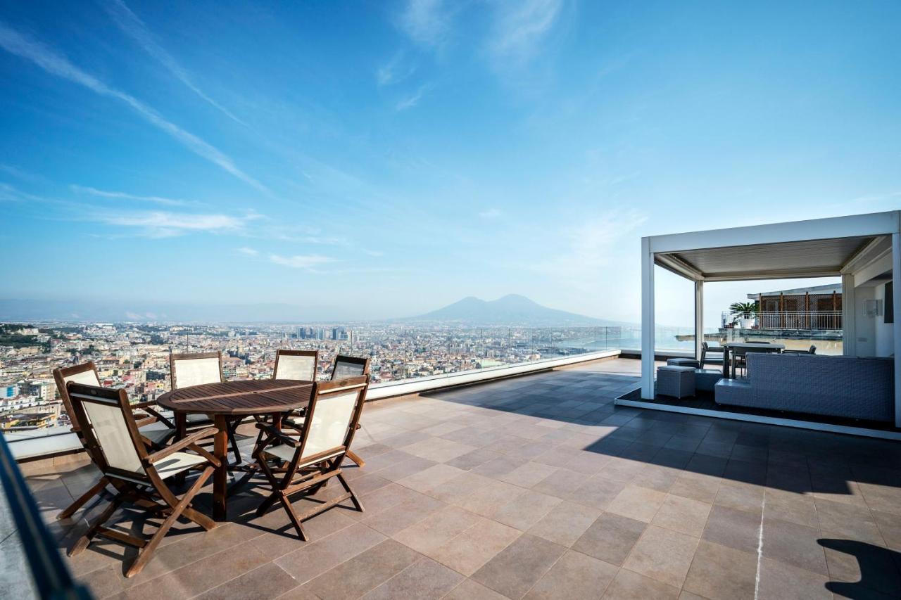 Terrazza Manu - Loft Suspended Over The City-Vomero Nápoles Exterior foto